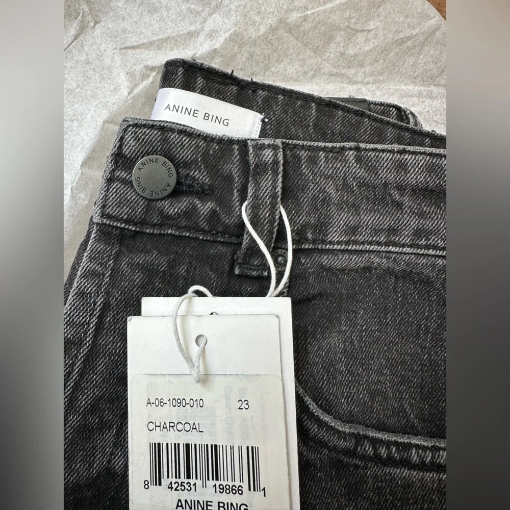 Anine Bing - Kate Straight Charcoal Jeans - Picture 4 of 4